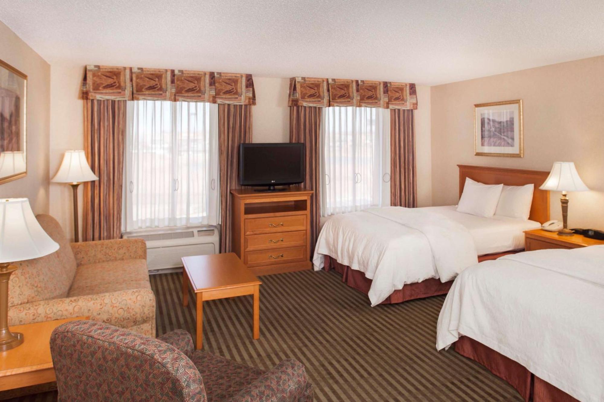 Hampton Inn & Suites Addison Zewnętrze zdjęcie