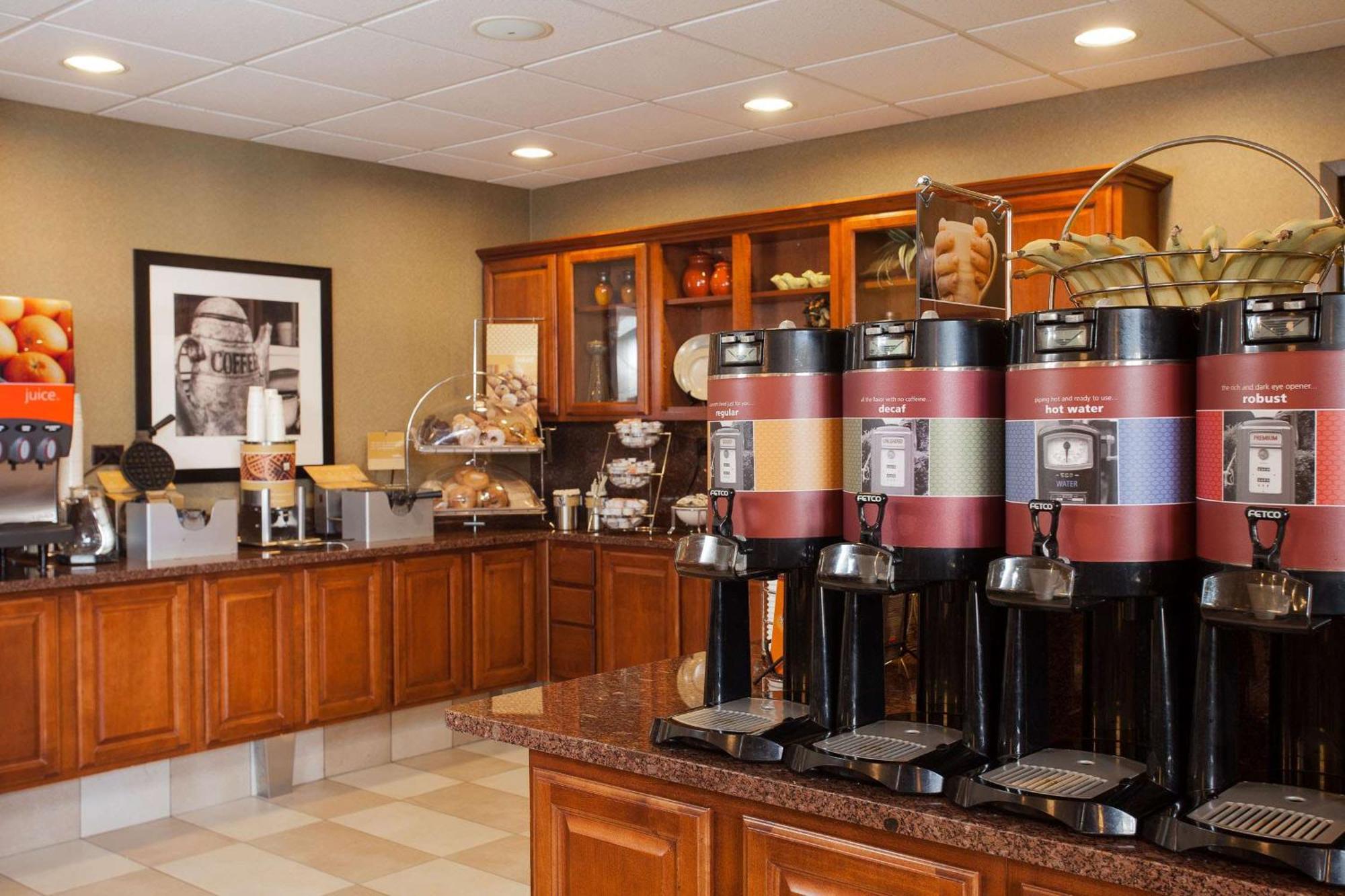 Hampton Inn & Suites Addison Zewnętrze zdjęcie